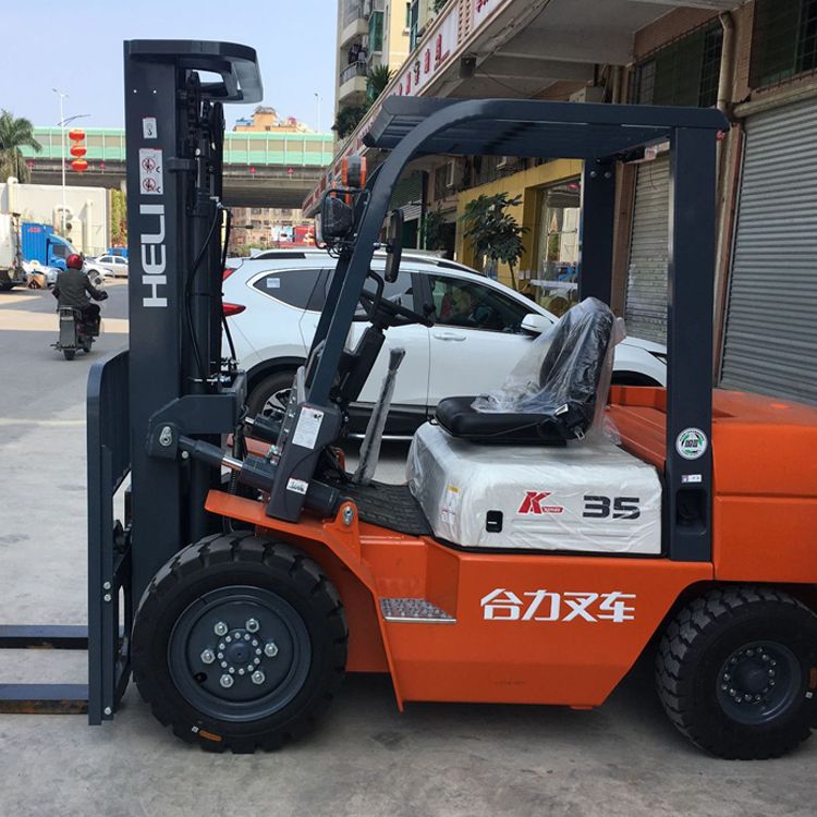 Fuel forklift