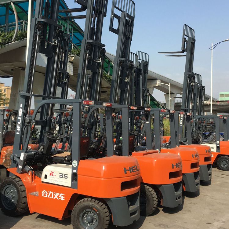 Fuel forklift